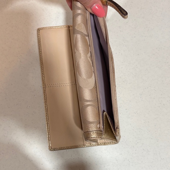 Coach Beige and Gold Wallet - Picture 4 of 4